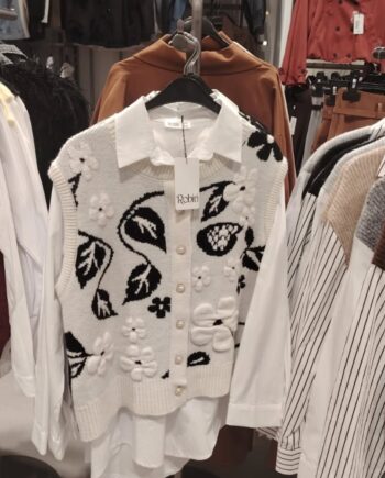 beige *black vest